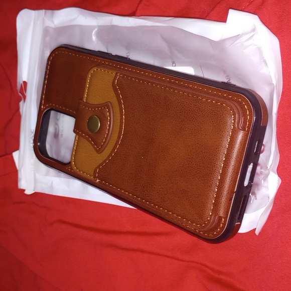 A case for an iPhone 12 6.1in - Picture 2 of 4